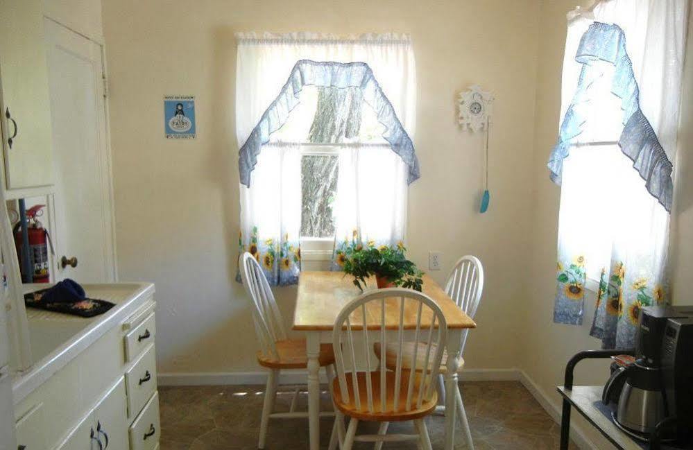 Blue Fish Cove Resort Clearlake Oaks Buitenkant foto