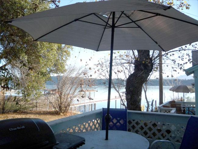 Blue Fish Cove Resort Clearlake Oaks Buitenkant foto