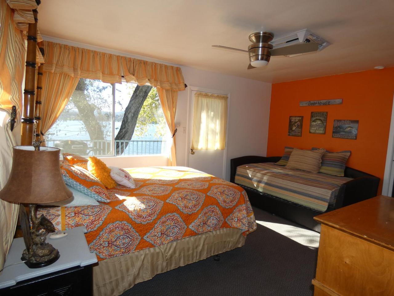 Blue Fish Cove Resort Clearlake Oaks Buitenkant foto